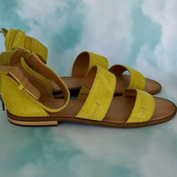 Frye and co Evie 2 Band Sandals Flats - Pistachio, Size 10, Genuine Leather - Picture 2 of 6